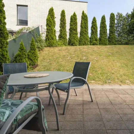 Sunny With Garden Appartement