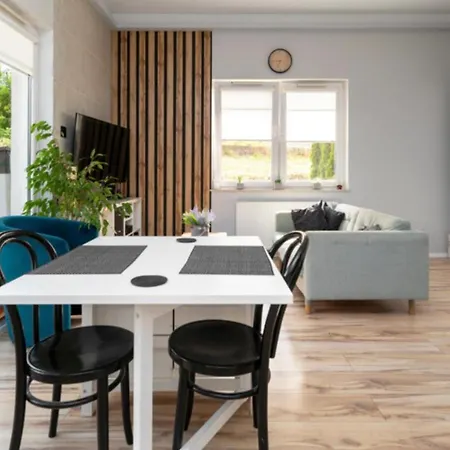 Apartmán Sunny With Garden *